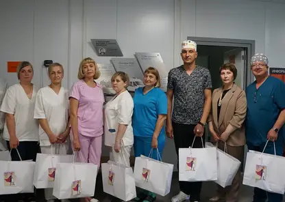 Медиков Богучанского медцентра помощи и спасения поздравил с профессиональным праздником Олег Дерипаска