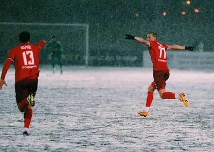 Футбольный клуб «Енисей» на последних минутах ушел от поражения в игре с «Шинником»
