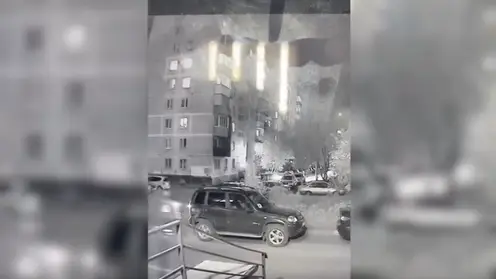 В Кемеровской область пьяный самокатчик повредил 4 машины