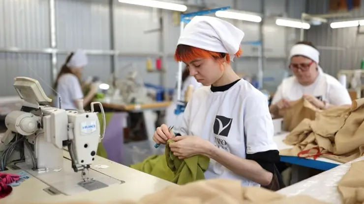 В Томской области швейные фабрики выпускают 45 брендов одежды
