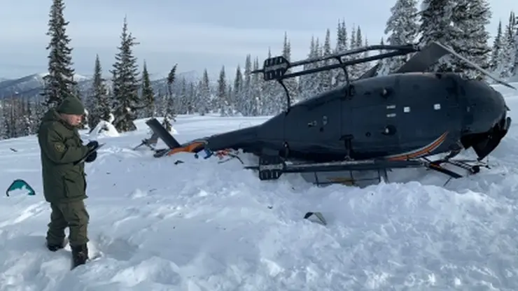 Следователи из Кемеровской области озвучили две версии аварийной посадки вертолета «AS-350B3»