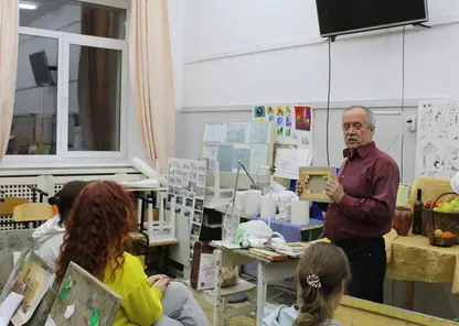 В Ачинске завершают реконструкцию детской художественной школы