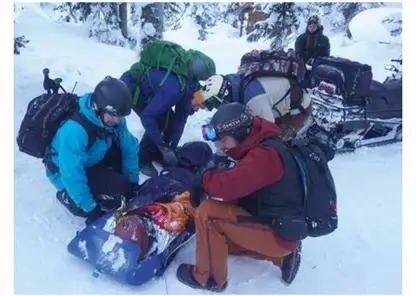 Сноубордист попал под лавину в Бурятии на горе Мамай
