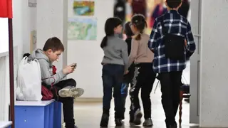 В Алтайском крае школьники вынуждены сидеть на уроках в куртках