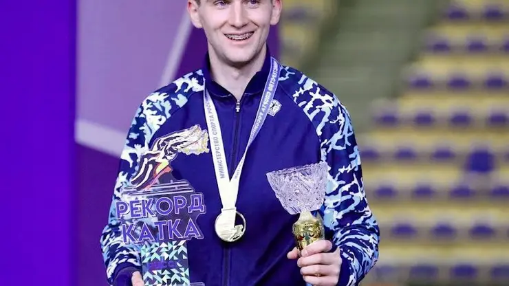 Красноярские спортсмены завоевали три медали на чемпионате России по конькобежному спорту