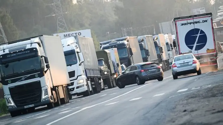 С 29 июля в Красноярском крае ограничат движение грузовиков на 16 участках региональных дорог