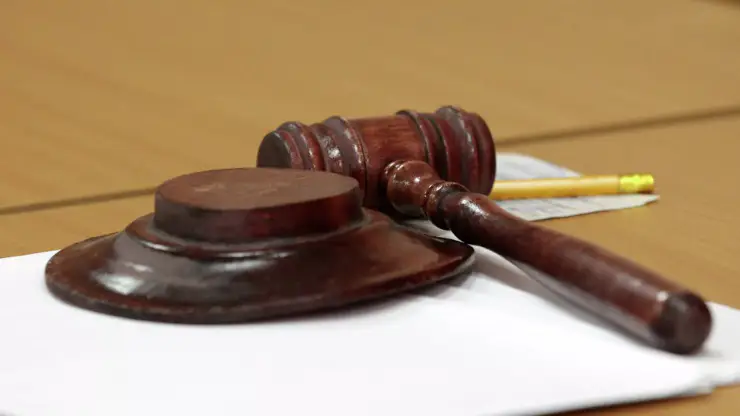Жительницу Канска будут судить по обвинению в истязании 7-летнего сына