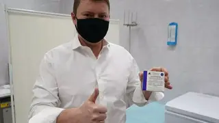 Мэр Красноярска ревакцинировался от коронавируса