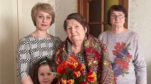 Пожилая красноярка 8 марта отметила свой 102-й день рождения
