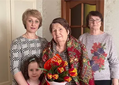 Пожилая красноярка 8 марта отметила свой 102-й день рождения
