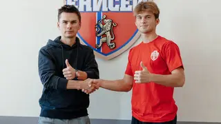 Футбольный клуб «Енисей» подписал сразу двух новичков до конца сезона