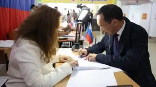 Глава Якутии Айсен Николаев проголосовал на выборах депутатов парламента республики