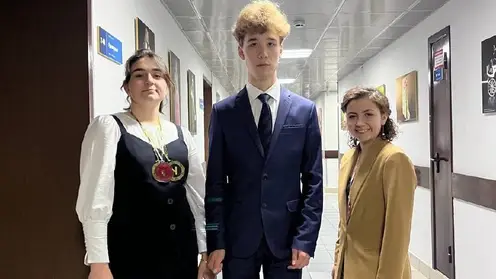 Иркутские школьники вышли в полуфинал известного интеллектуального шоу «Умники и умницы»