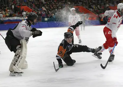 Хоккеисты красноярского «Енисея» на выезде проиграли в сибирском дерби