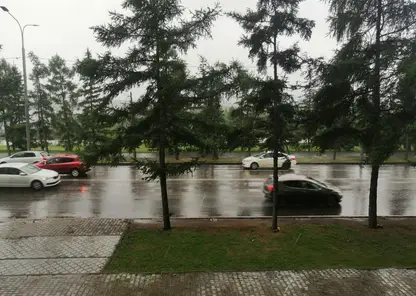 Улицы Красноярска затопило из-за мощного ливня