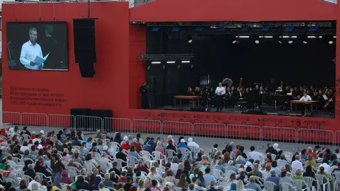 Концерт классической музыки под открытым небом прошел в Красноярске в День памяти и скорби