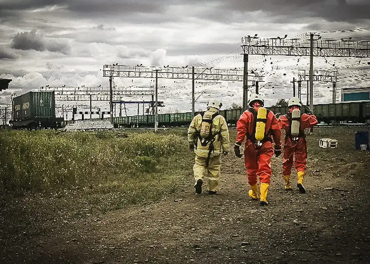 В Омске на ж/д станции произошла утечка токсичного химиката