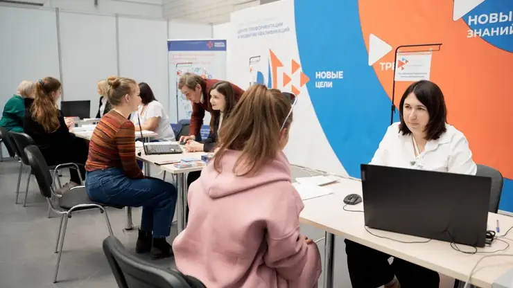 Более 460 работодателей Красноярского края поучаствовали в региональной программе субсидированного найма