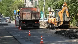В Красноярске проверили ремонт дорог и подвели итоги сезона благоустройства скверов