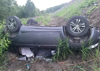 Водитель и пассажир Lifan пострадали после съезда в кювет на трассе Красноярск - Ачинск