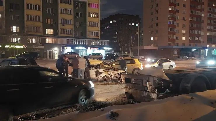 В Новосибирске вечером 28 февраля произошло массовое ДТП