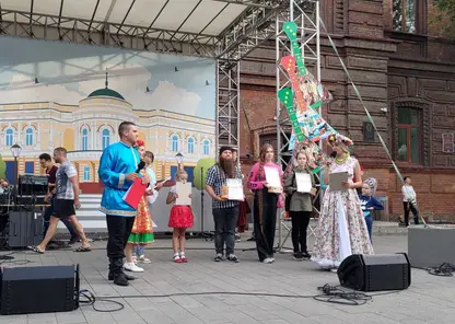 В Красноярске выбрали обладателей самой длинной бороды и косы