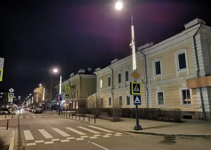 В Красноярске на ул. Красной Армии подключили освещение
