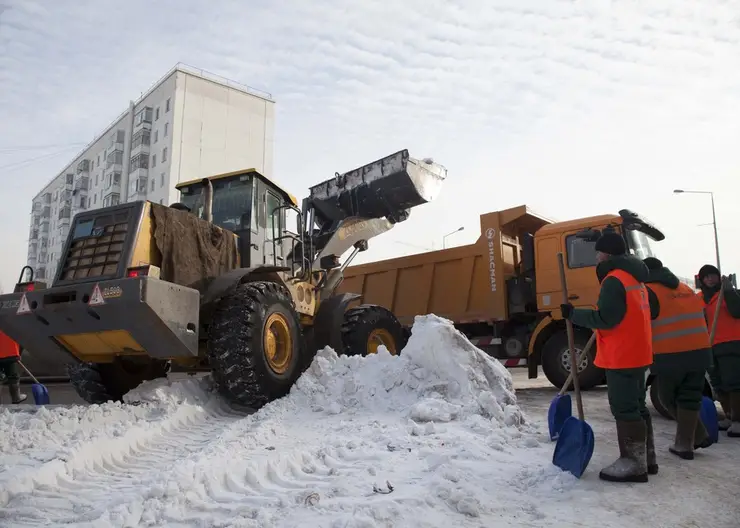 В Якутске вывезли более 800 тысяч кубометров снега за зимний сезон