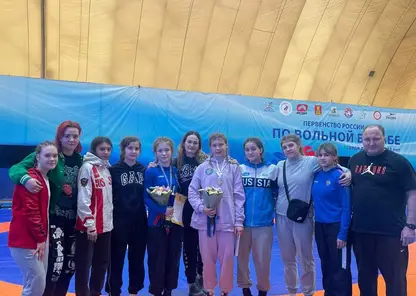 4 медали первенства России по вольной борьбе выиграли красноярские спортсмены
