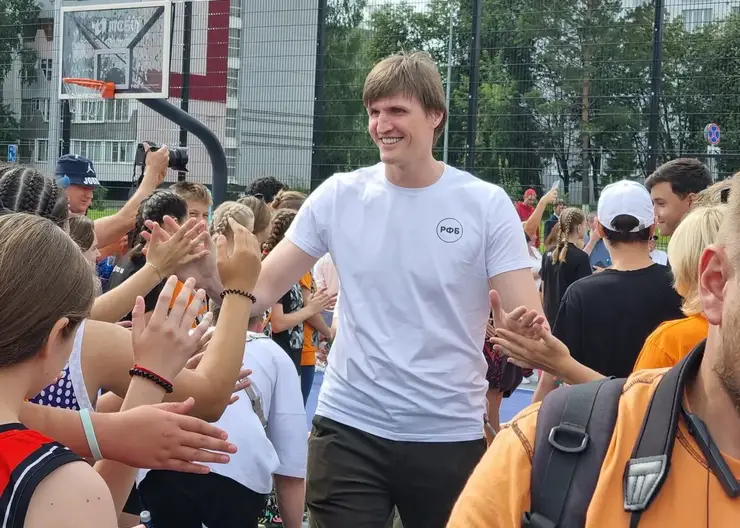 В Кемерове открыли Центр уличного баскетбола международного класса