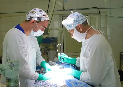 Около 20 новообразований в кишечнике женщины удалили онкологи из Алтайского края