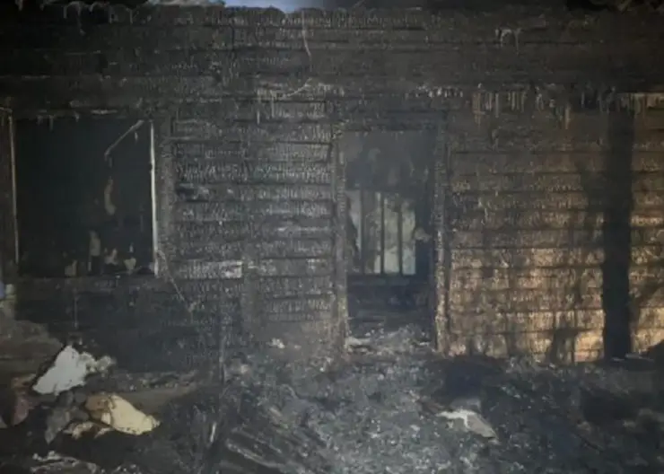 Тела двух человек нашли на месте пожара в Красноярском крае