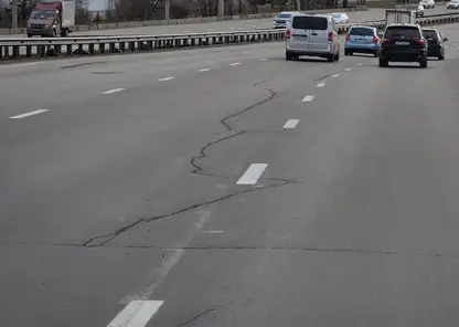 В Красноярске на Октябрьском мосту была обновлена дорожная разметка