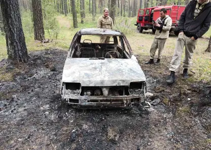 Загоревшаяся «Ока» чуть не стала причиной лесного пожара в Минусинском районе