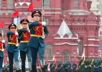 Кремль объявил аккредитацию СМИ на парад на Красной площади 9 мая к 77-летию победы
