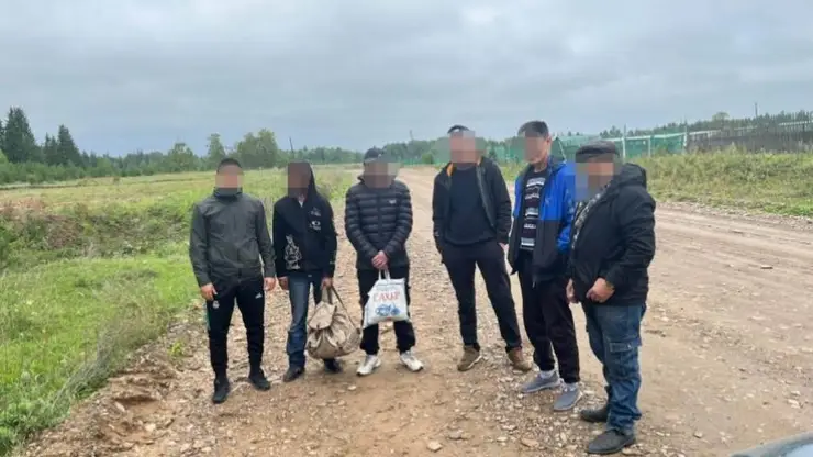 В Иркутской области задержали мужчин с мешками наркотиков 