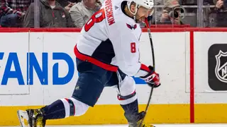 Российский нападающий Александр Овечкин установил рекорд НХЛ