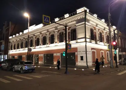 В Красноярске на здании «Торговый дом Смирновых» появилась подсветка