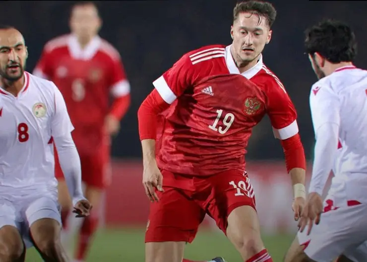 Сборная России по футболу сыграла вничью с Таджикистаном