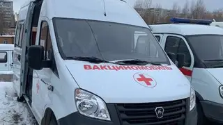В Красноярске продолжают работать вакциномобили