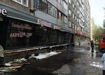 В Красноярске из-за подожженного пуха загорелось кафе
