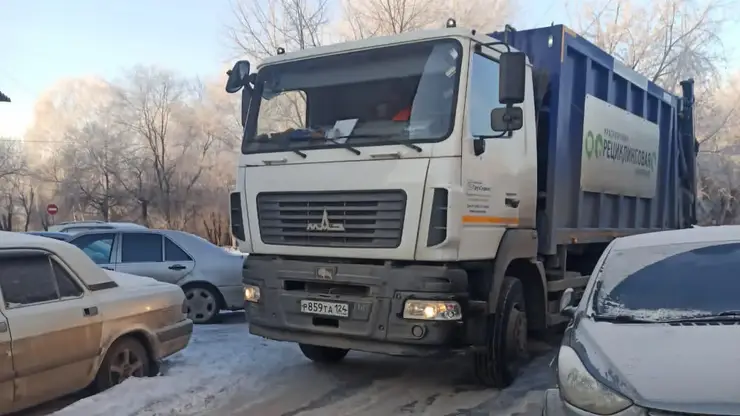 Красноярская рециклинговая компания в новогодние праздники вывезла рекордное количество мусора
