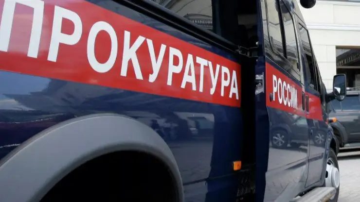 Уголовное дело об избиении 51-летней жительницы Красноярска на автопарковке передано в суд 