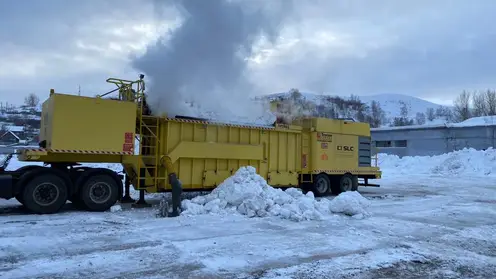 Снегоплавильный пункт заработал в Красноярске