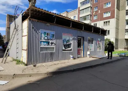 В Красноярске в Советском районе демонтировали 14 павильонов за незаконную продажу алкоголя