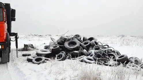 В Красноярске со свалки Центрального района вывезли 413 КАМАЗов мусора