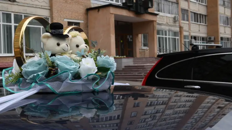 В Томской области в октябре поженилось более 550 пар