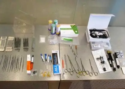 Красноярец из Таджикистана нелегально ввёз стоматологические инструменты