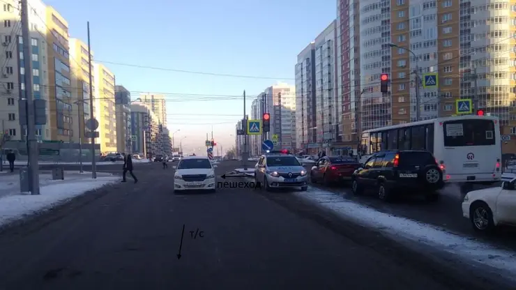 За месяц из-за нарушения правил проезда перекрёстков в Красноярске произошло 24 ДТП