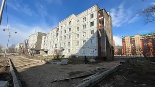 В Свердловском районе Красноярска начали ремонтировать дворы